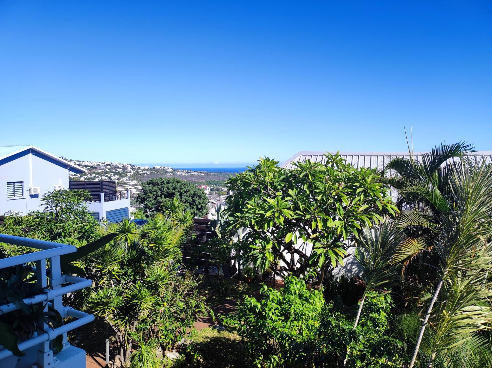 Le Nid Oceanique ! Appart T2 Avec Terrasse, Vue Mer Et Parking Prive En Sous Sol, Proche Du Centre Ville De Saint Gilles Les Bains Extérieur photo